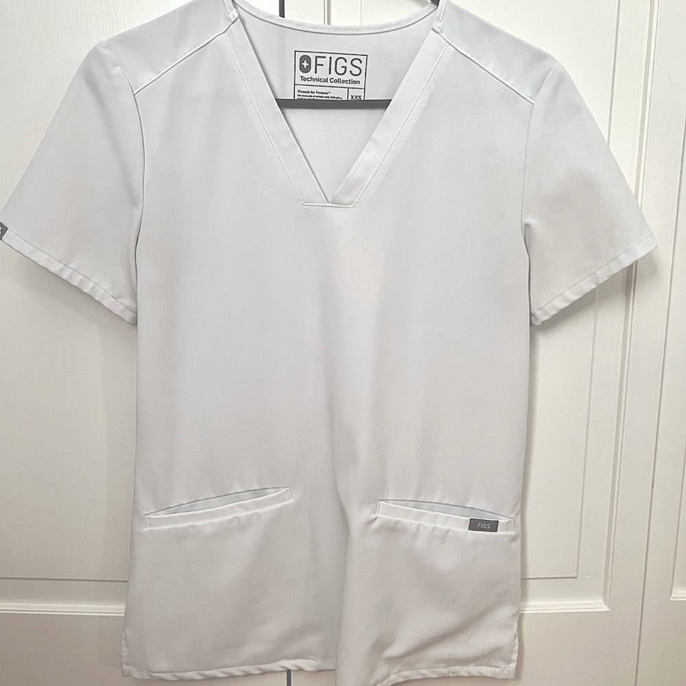 Figs WHITE *limited edition Casma Scrub Top